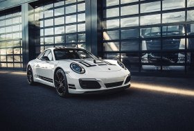 Porsche 911 Carrera S       -